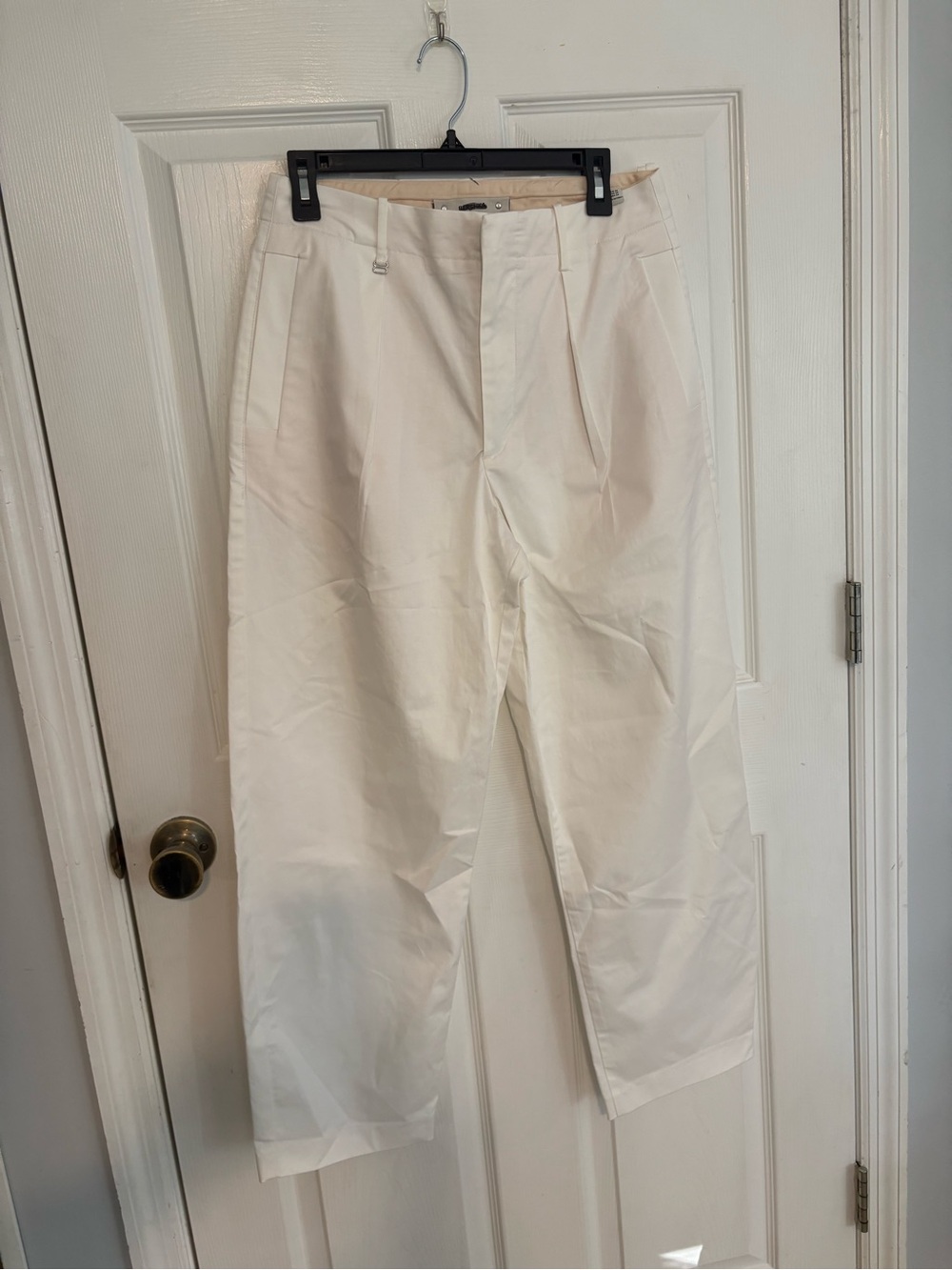 Bershka Women's White & Cream Trouser Pants with pockets